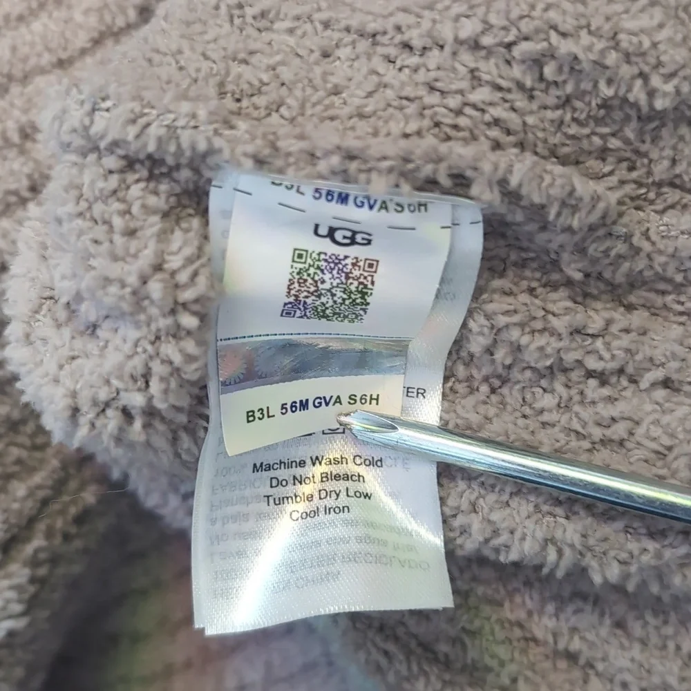 UGG Women's Riz Rib Top Sweater - Picture 6 of 8